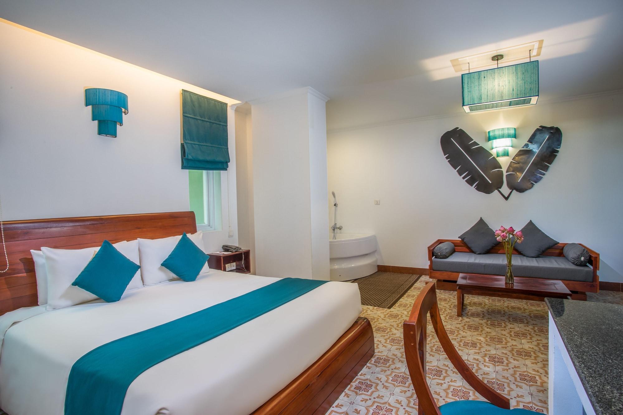V Hotel Phnom-Penh Buitenkant foto