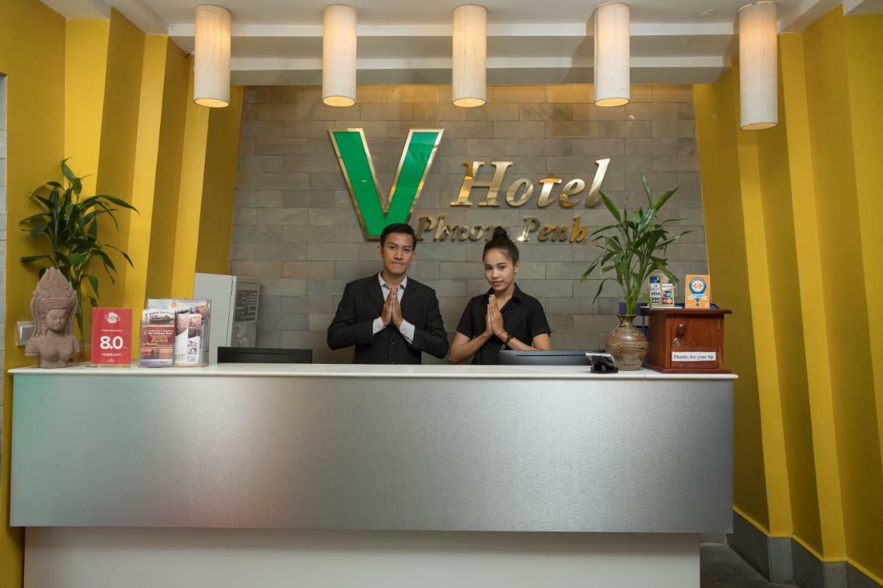 V Hotel Phnom-Penh Buitenkant foto