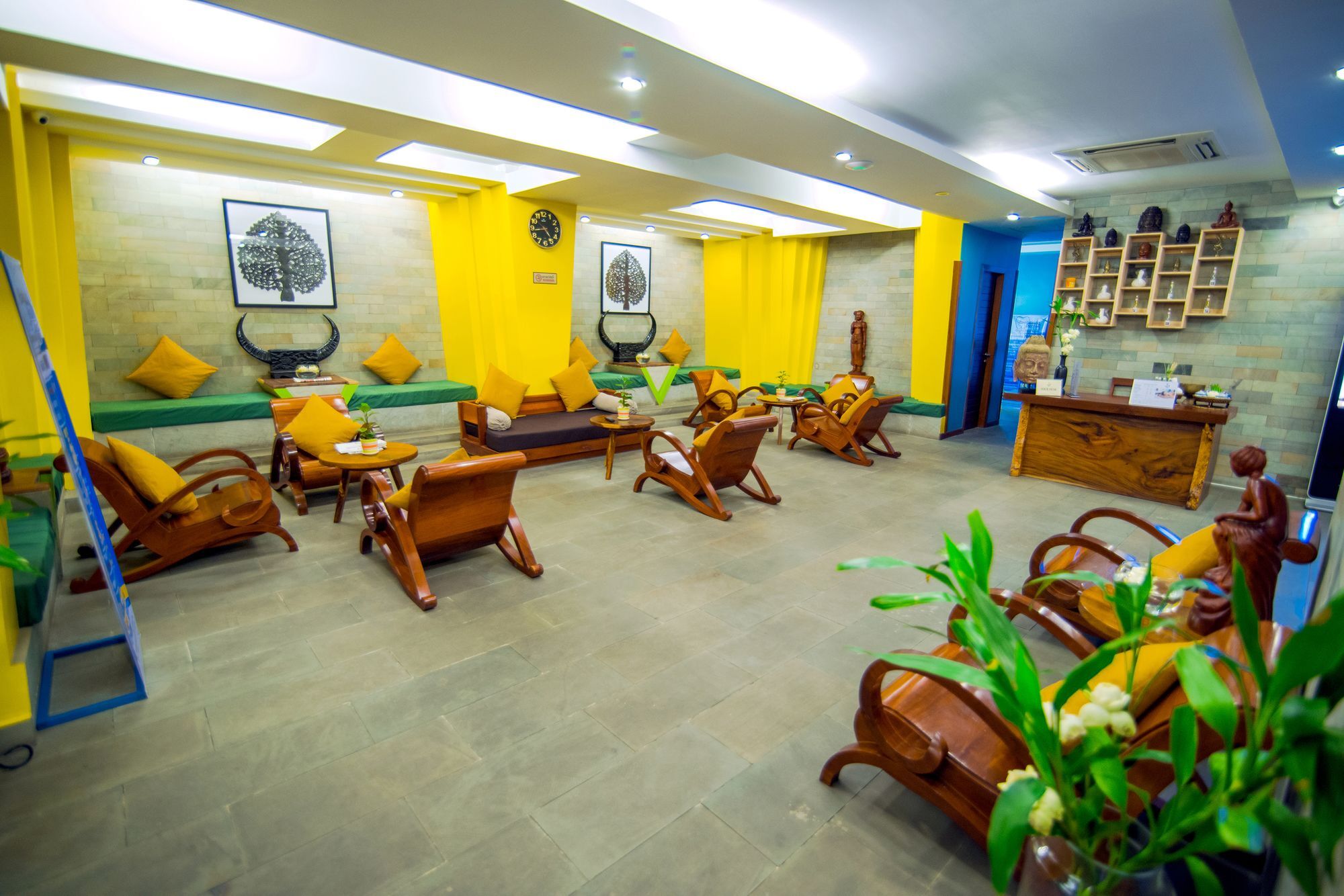 V Hotel Phnom-Penh Buitenkant foto