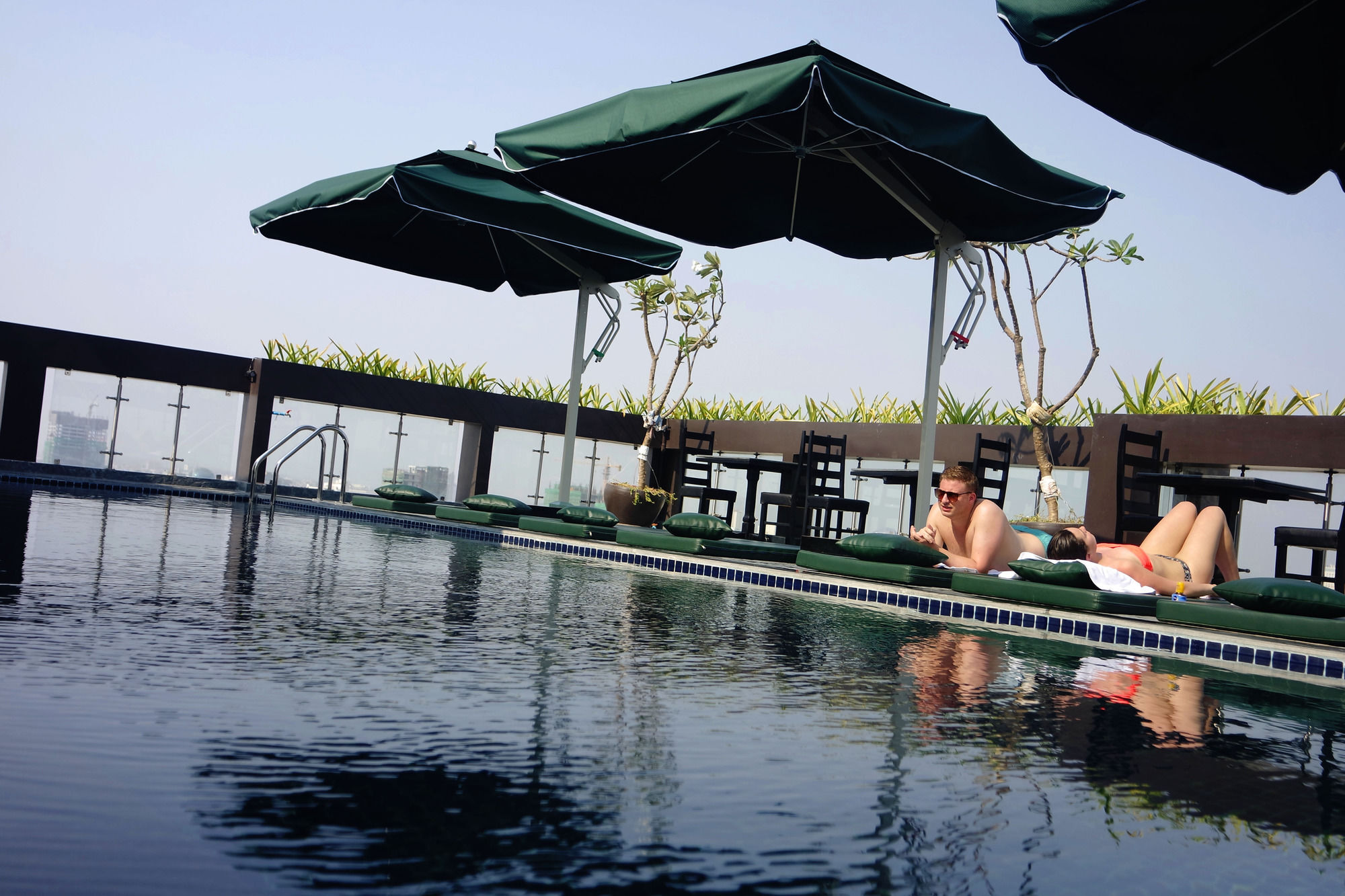 V Hotel Phnom-Penh Buitenkant foto