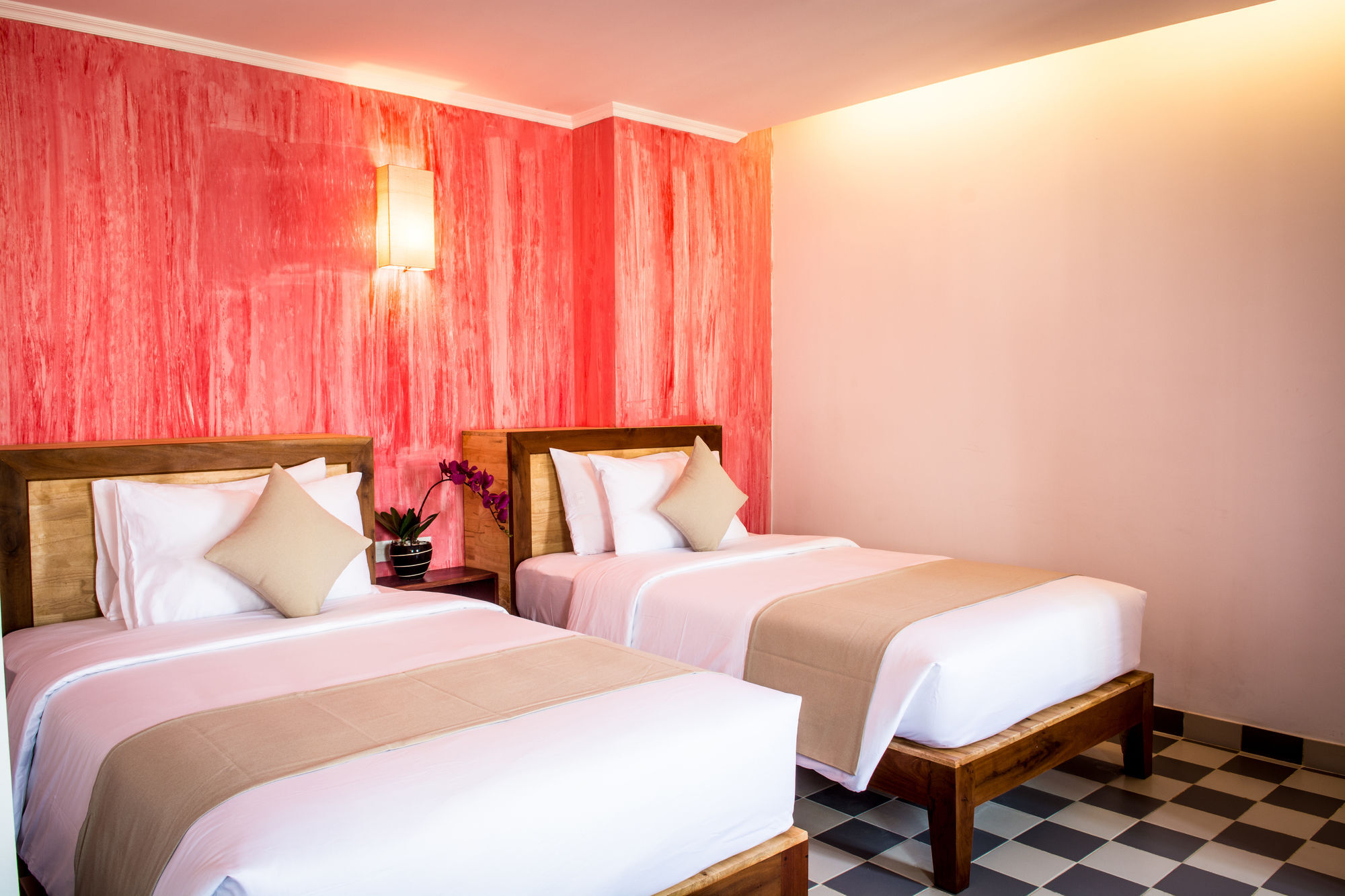 V Hotel Phnom-Penh Buitenkant foto